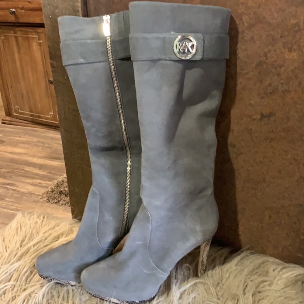 Michael Kors suede Carolina Dress Boot size 8 / DK slate color